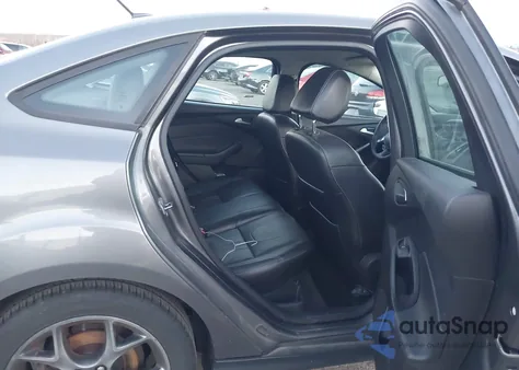 2013 Ford Focus Se из США, поврежденный, VIN 1FADP3F22DL130556